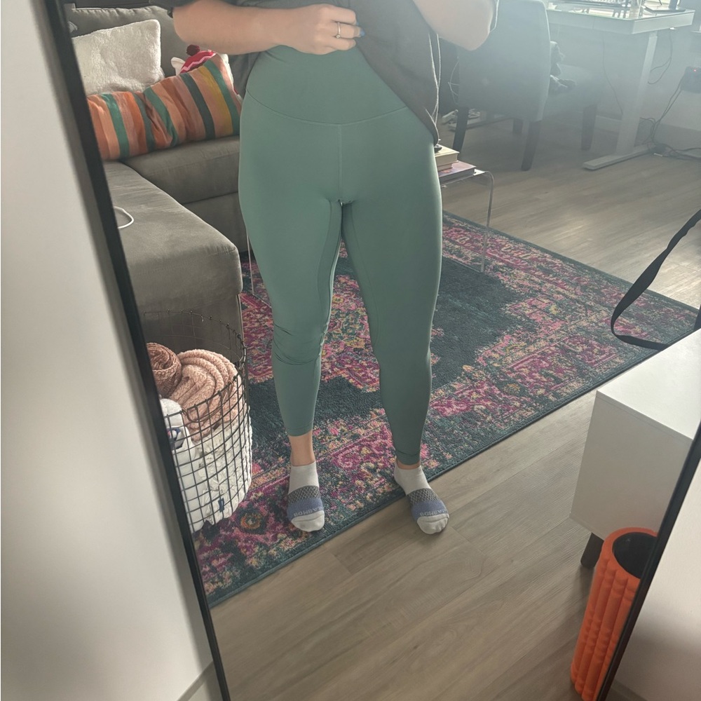 lululemon athletica Green align Leggings 28”